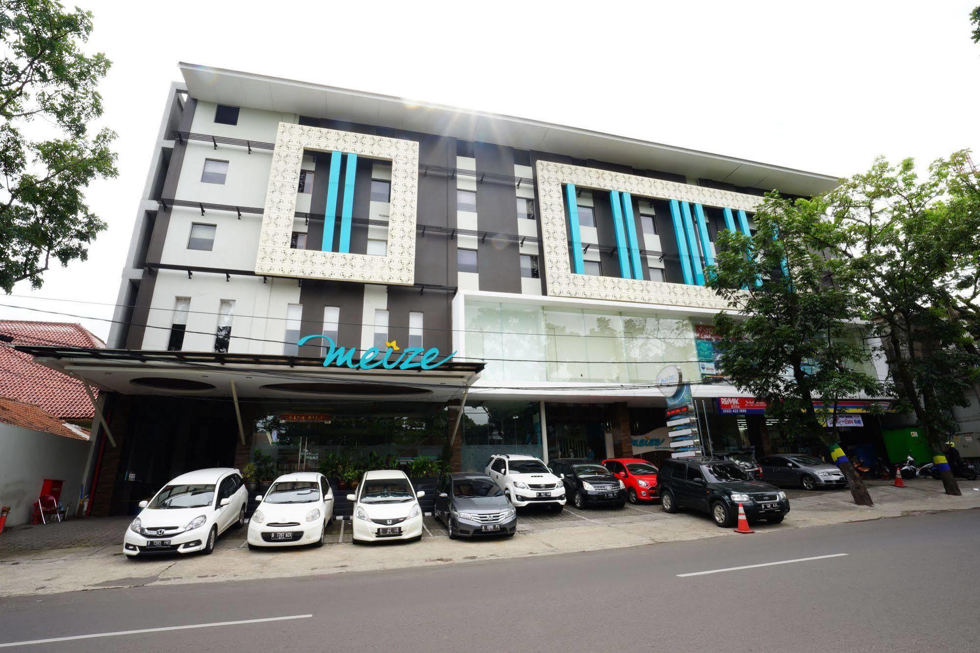 万隆美姿酒店 外观 照片